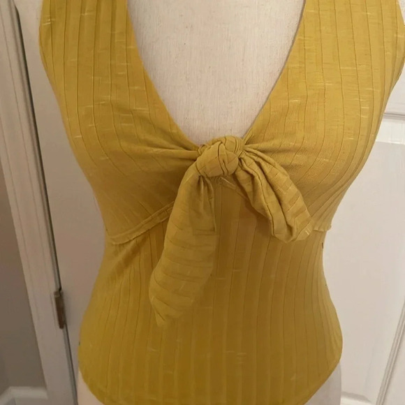 We The Free XS Smocked Back Tie Front Sexy Halter Top Shirt Mustard Yellow Gold - Picture 3 of 10